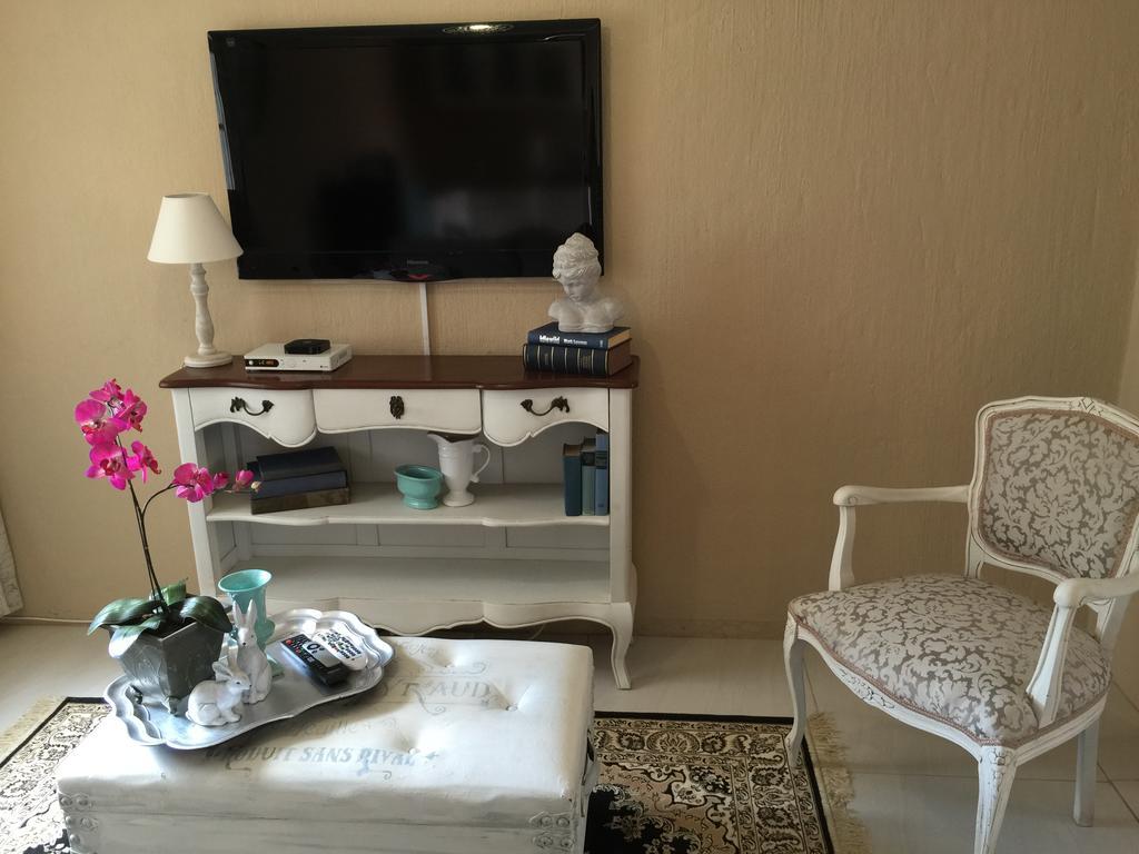 Nouveau Studios Претория Экстерьер фото